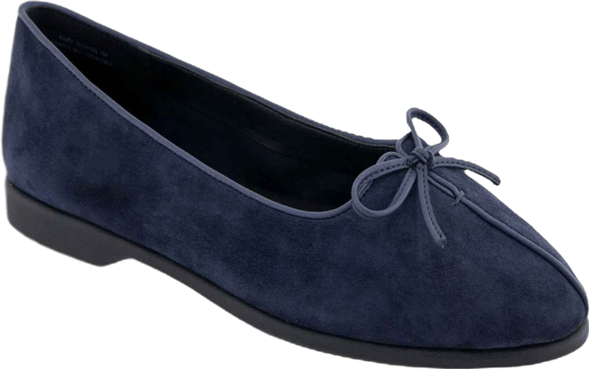 Women's Novia Tapered Toe Ballet Flats