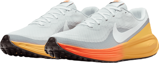 Nike Revolution 8 Tenis de correr en pavimento para hombre