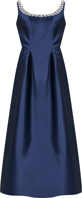 Women's Sleeveless Scoop Neck Ball Gown