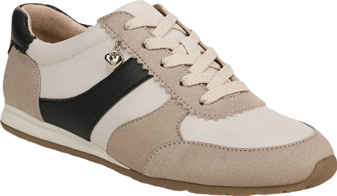 Women's Fearless Lace-up Sneakers