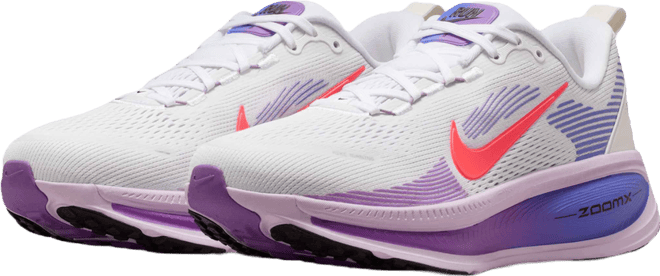 Nike Vomero 18 Tenis de correr en pavimento para mujer