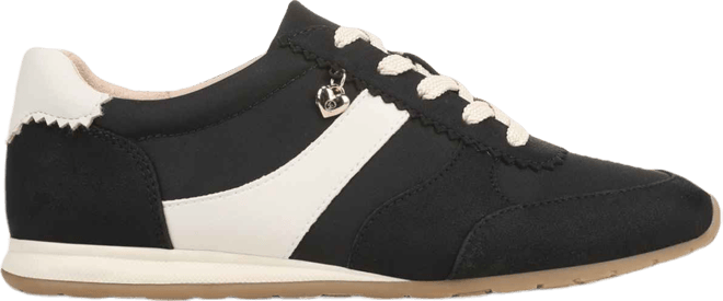 Women's Fearless Lace-up Sneakers