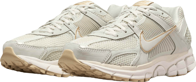 Nike Zoom Vomero 5 Women's shoes with reflective accents