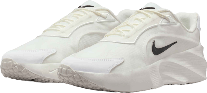 Nike Aura Edge Women's Shoes