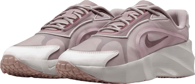 Nike Aura Edge Women's Shoes