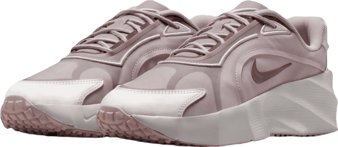 나이키 아우라 엣지 여성 신발