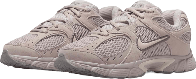 Nike V5 Runner Suede Older Kids' Shoes