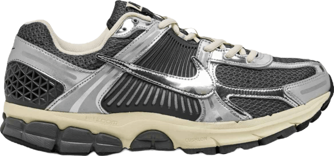 Men's Zoom Vomero 5 Casual Sneakers from Finish Line