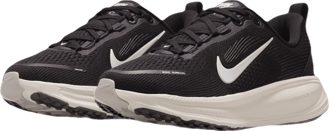 Nike Vomero 18 Older Kids' Road Running Shoes