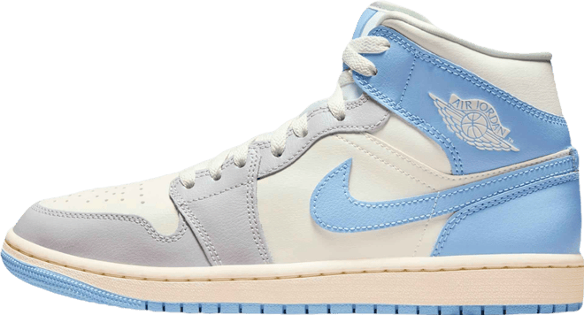 Women's Air Jordan Retro 1 Mid Casual Shoes | JD Sports