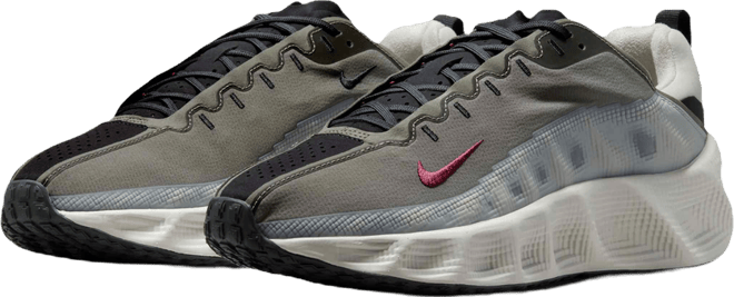 Nike Ava Rover 鞋款