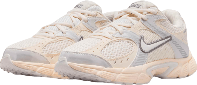 Nike V5 RNR Genç Çocuk Ayakkabısı