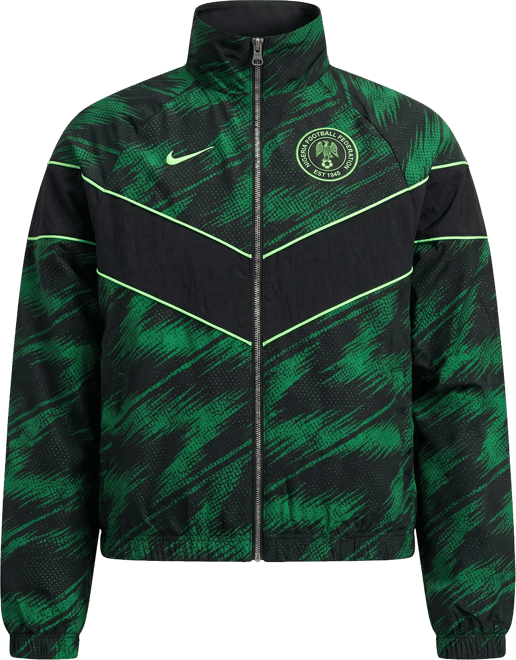 Nigeria Windrunner Chamarra de fútbol Nike de tejido Woven con protección contra los rayos UV para mujer