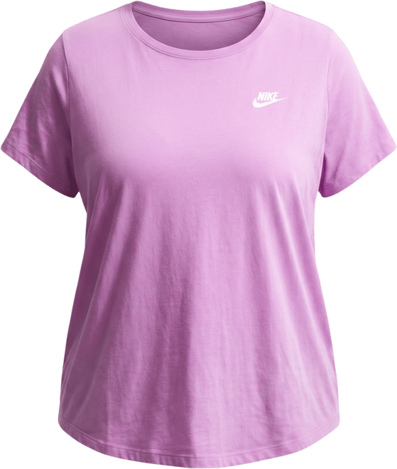 Nike Sportswear Club Essentials Women's T-Shirt (Plus Size)