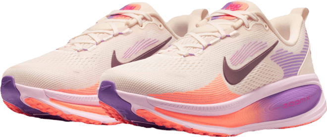 Nike Vomero 18 Women's Road Running Shoes (Extra Wide)