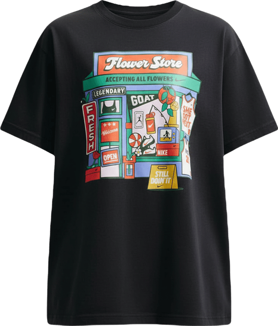 Nike Women's Oversized Graphic T-Shirt