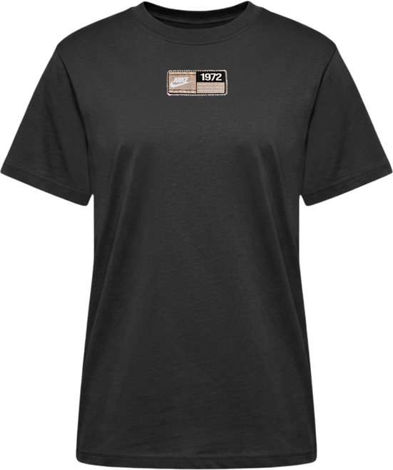 Nike Sportswear Classic Women's Oversized T-Shirt