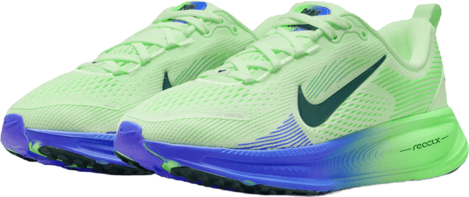 Nike Vomero 18 Straßenlaufschuh (ältere Kinder)