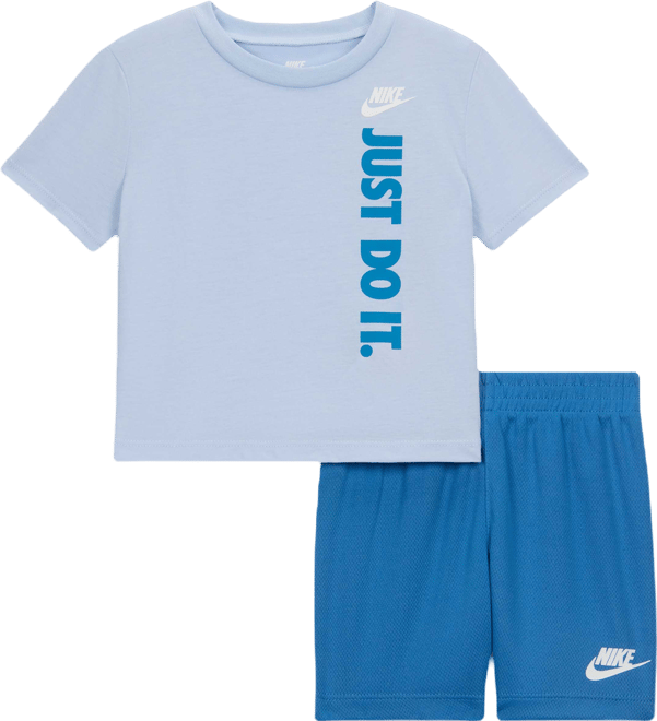 Nike Sportswear Set aus T-Shirt mit Just-Do-It-Grafik und Mesh-Shorts (Babys)