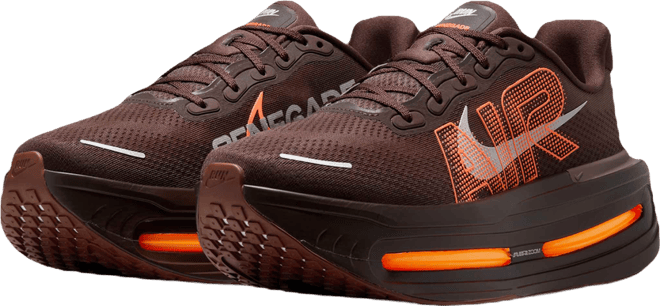 Nike Vomero Premium x Renegade Straßenlaufschuh (Herren)