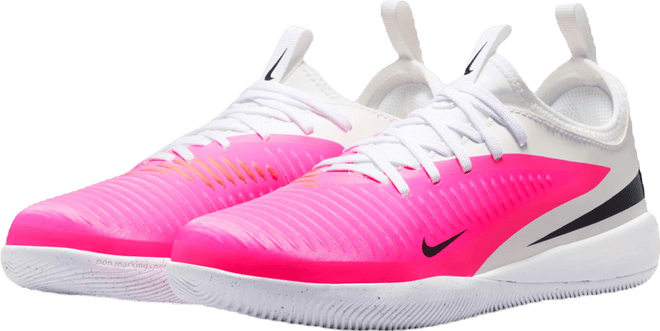 Nike Jr. Phantom 6 Low Academy Fotballsko for innendørsbane/gate til store barn
