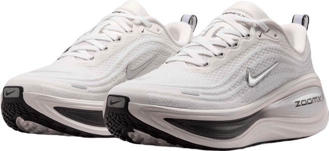 Nike Vomero Plus Tenis de correr en pavimento para mujer