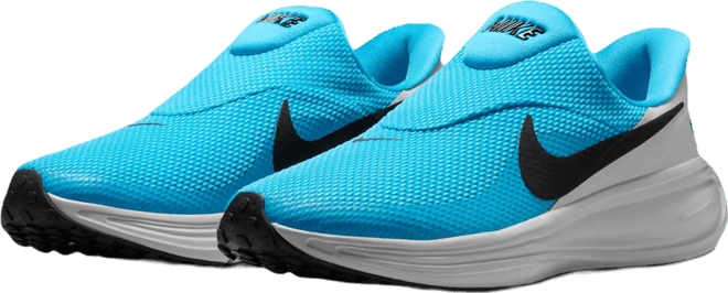 Nike Revolution 8 EasyOn Tenis de correr en pavimento para hombre