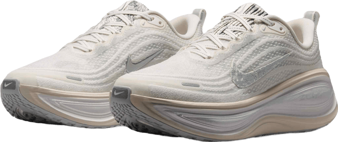 Nike Vomero Plus SE Women's Road Running Shoes