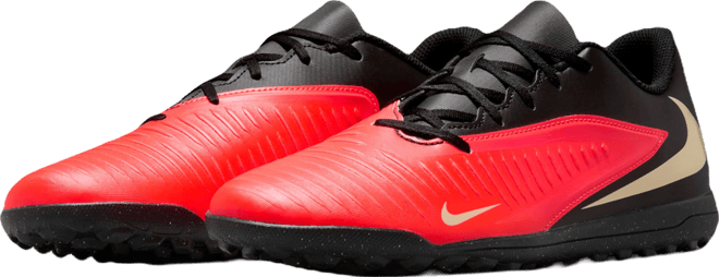 Nike Phantom 6 Low Club Turf Football Shoes