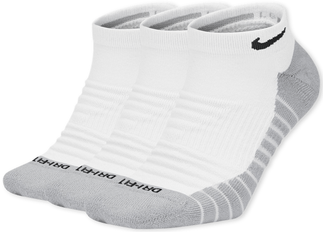 Nike Everyday Max Cushioned Calcetines invisibles de entrenamiento (3 pares)