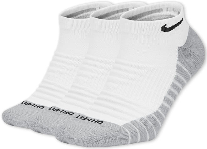 Nike Everyday Max Cushioned Calcetines invisibles de entrenamiento (3 pares)