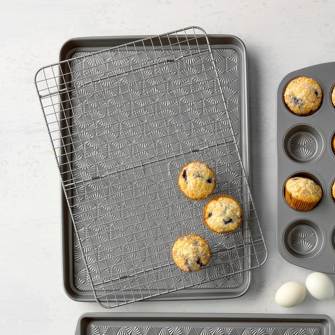 Naturals® Half Sheet with Oven-Safe Nonstick Grid