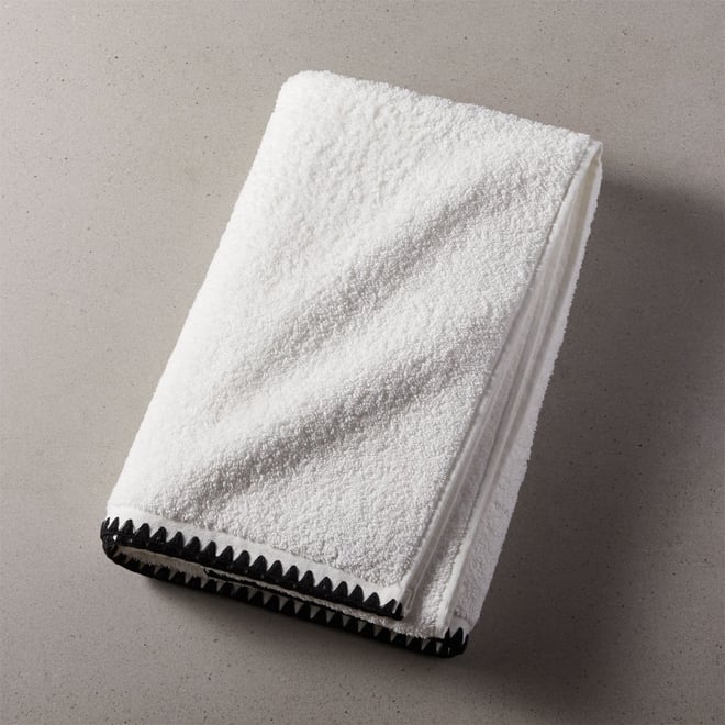 Tuli Black Trim White Bath Towels
