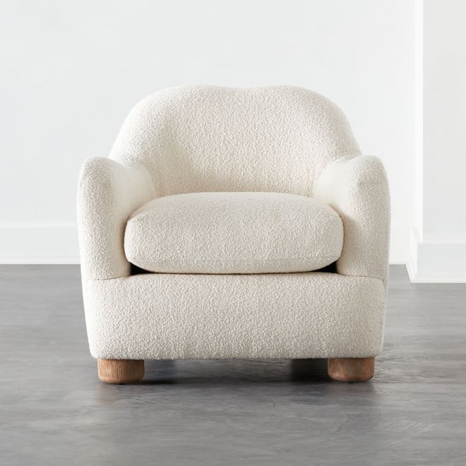 Pence Lezen Goed opgeleid Bacio Cream Boucle Lounge Chair with Bleached Oak Legs + Reviews | CB2