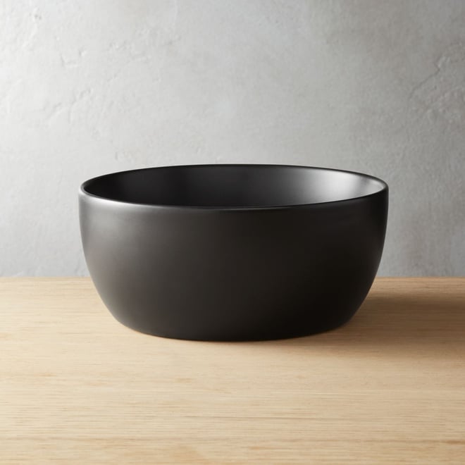 Crisp Modern Matte Black Dinner Plate + Reviews