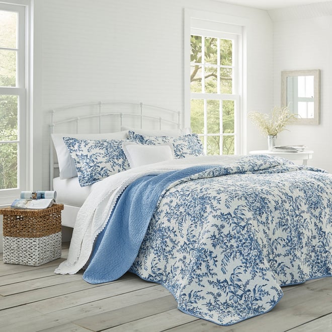 Laura Ashley リバーシブルキルトセット シングル Amazon.com: Laura Ashley - King Quilt Set, Reversible Cotton