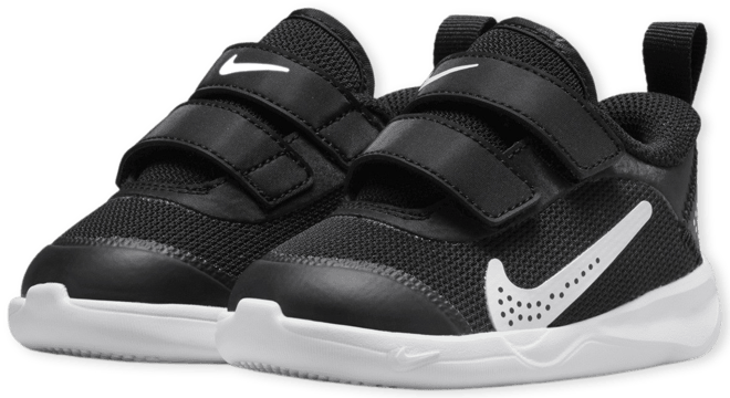 Nike Omni Multi-Court Tenis para bebé e infantiles